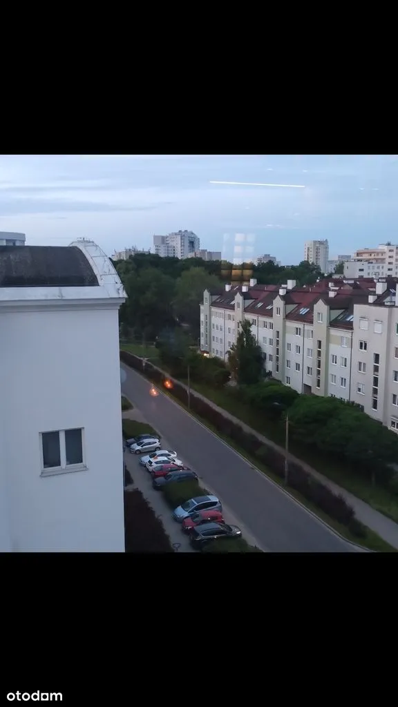 Niebo pełne gwiazd i miejsce w garażu