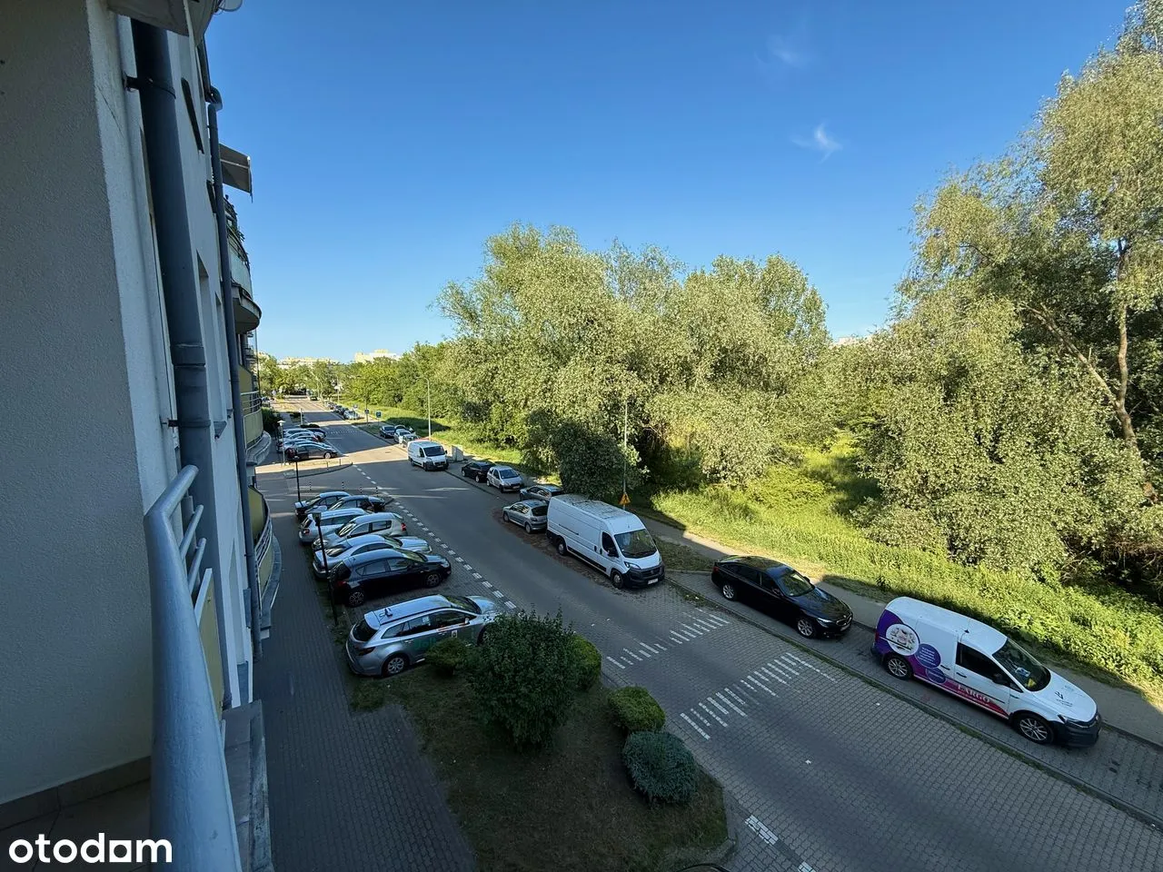 Komfortowe mieszkanie • 2 pokoje • 2 łazienki • garaż • ładna okolica