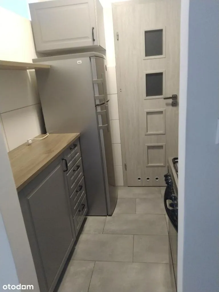 Kawalerka na Ul. Zelaznej/Studio Flat to rent  - bezposrednio