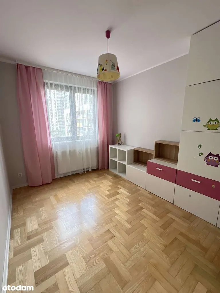 Wygodne 3 pokoje przy metrze, duży balkon i miejsce postojowe