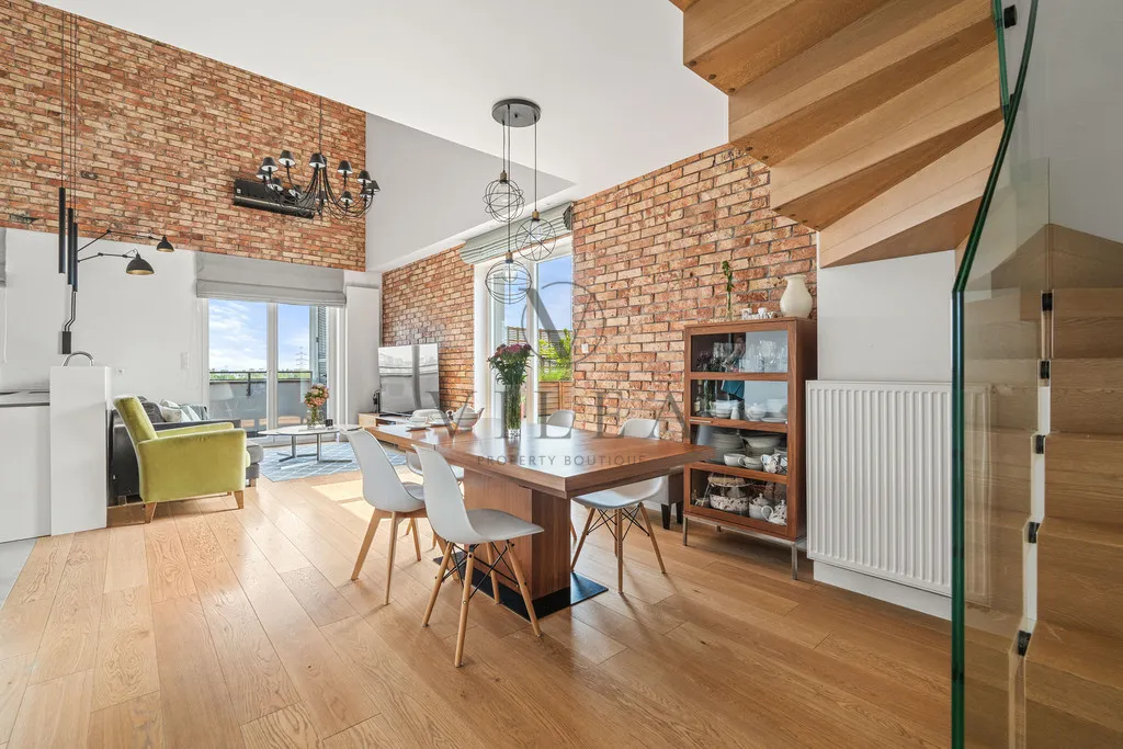 Luksusowy dwupoziomowy apartament w stylu loftowym 