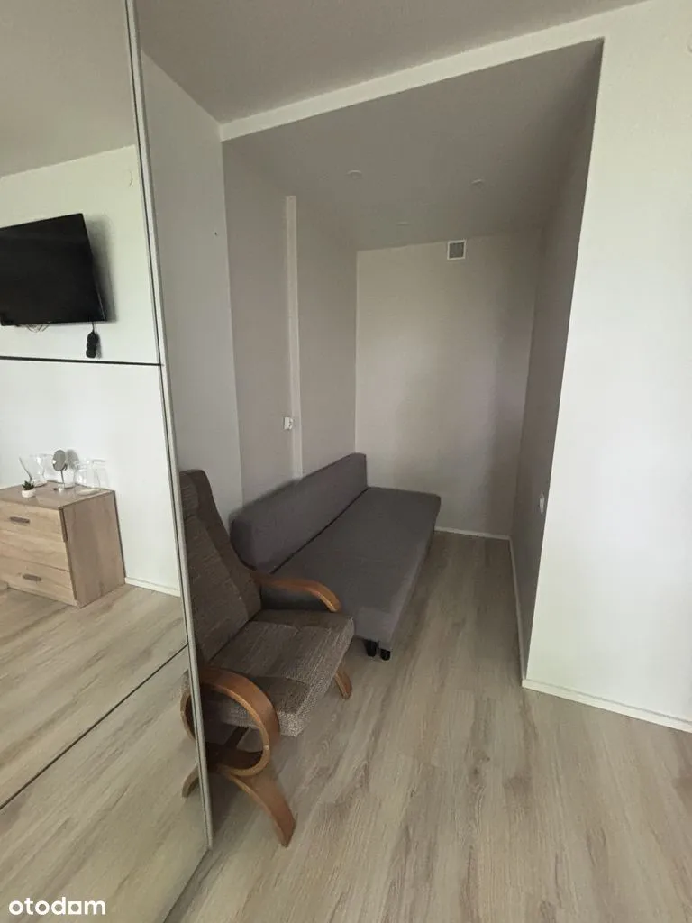 Kawalerka BEZPOŚREDNIO na Woli ul. Obozowej wyremontowana +7m2 piwnica