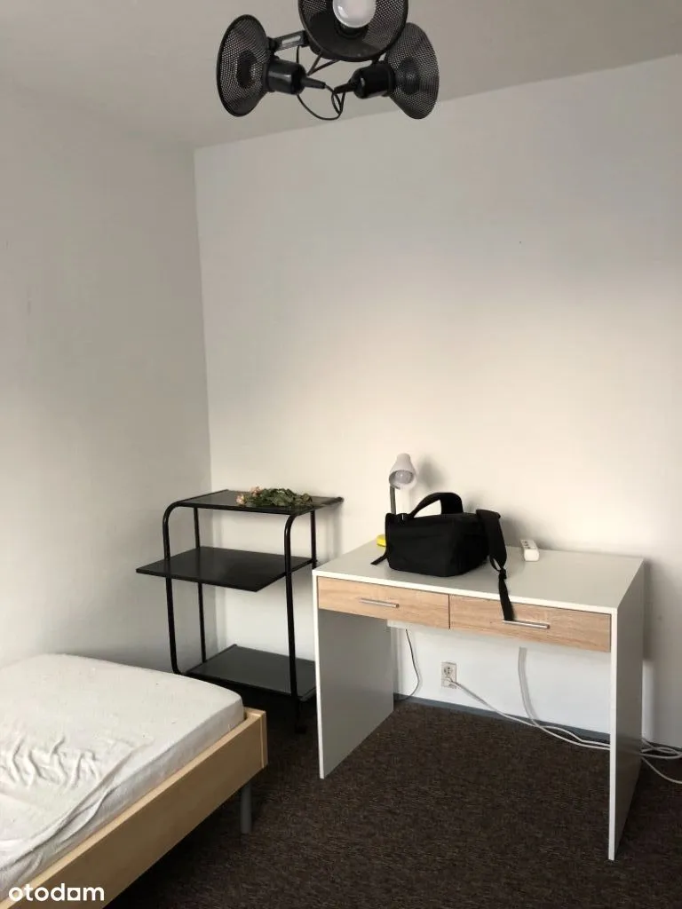 Wynajmę mieszkanie 3 pokoje rozstawne 65 m/2