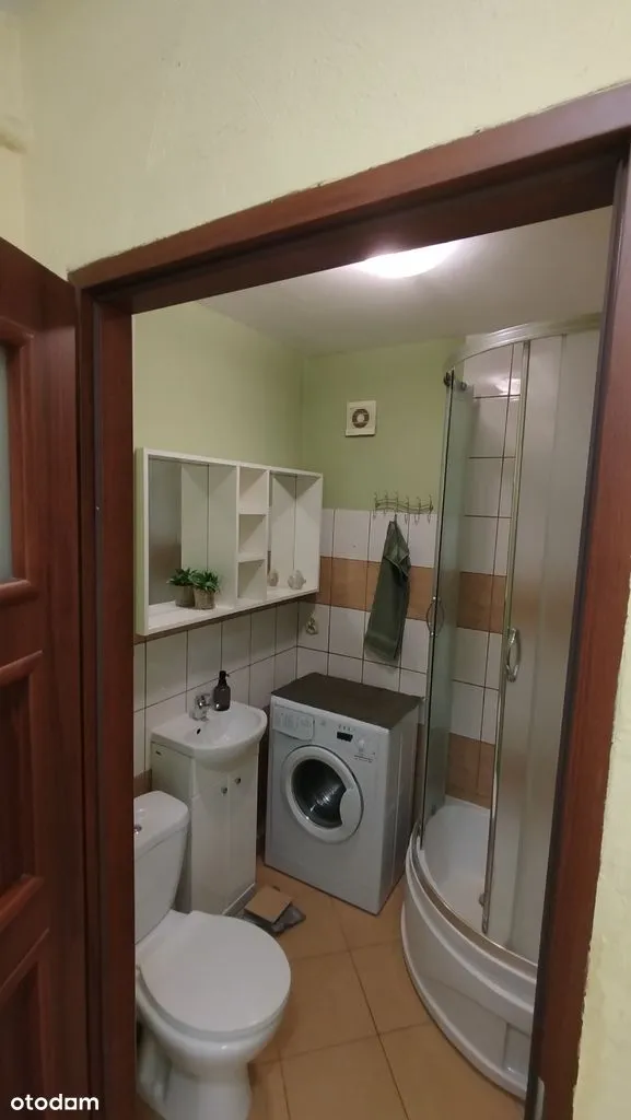 Przytulana kawalerka z widną kuchnią i balkonem