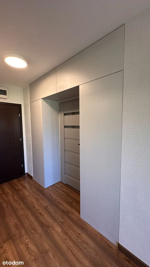 LUX 2 pokoje miejsce parkingowe