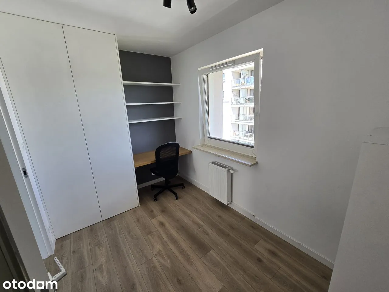 3 POKOJE, SOKRATESA, KAMPINOS BLISKO, BALKON, GARAŻ + KOMÓRKA