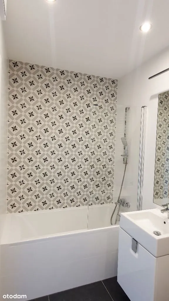 Nowy apartament, blisko metra, wysoki standard
