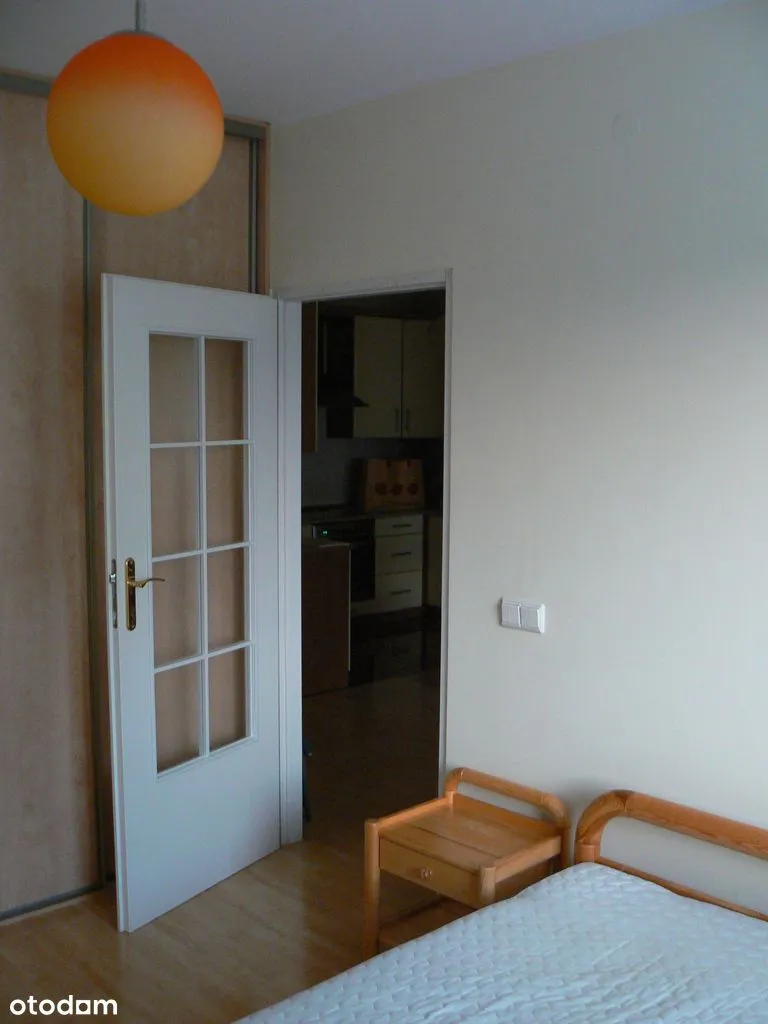Dwupokojowe mieszkanie w pobliżu stacji metra Dworzec Wileński