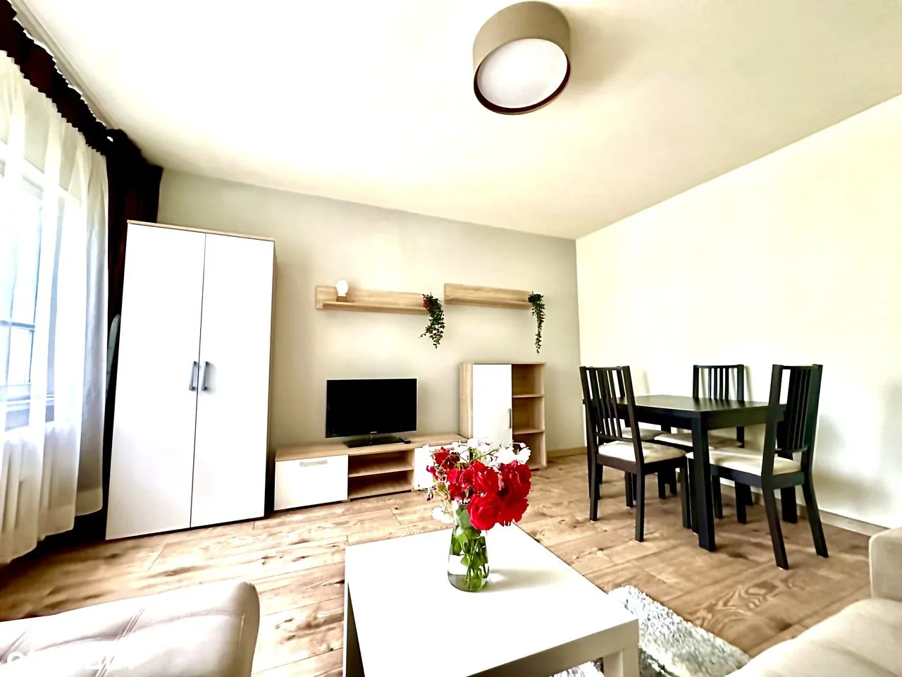 2-BEDROOM APARTMENT IN CLOSE LOCATION TO CENTRAL WARSAW
