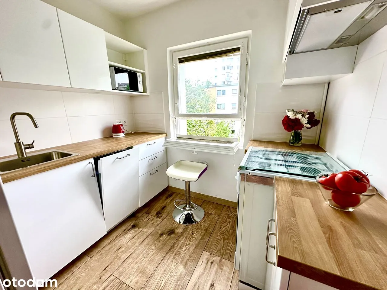 2-BEDROOM APARTMENT IN CLOSE LOCATION TO CENTRAL WARSAW
