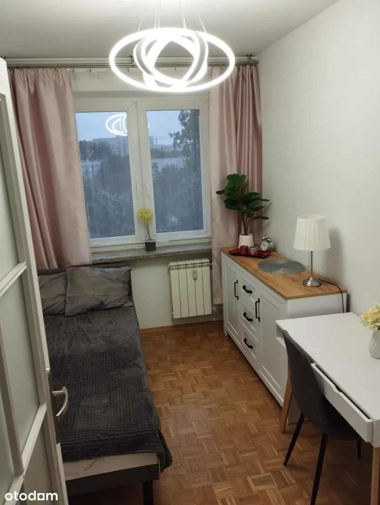 Stegny Ul. Jaltanska, 3 niezalezne pokoje, po remoncie, bezposrednio